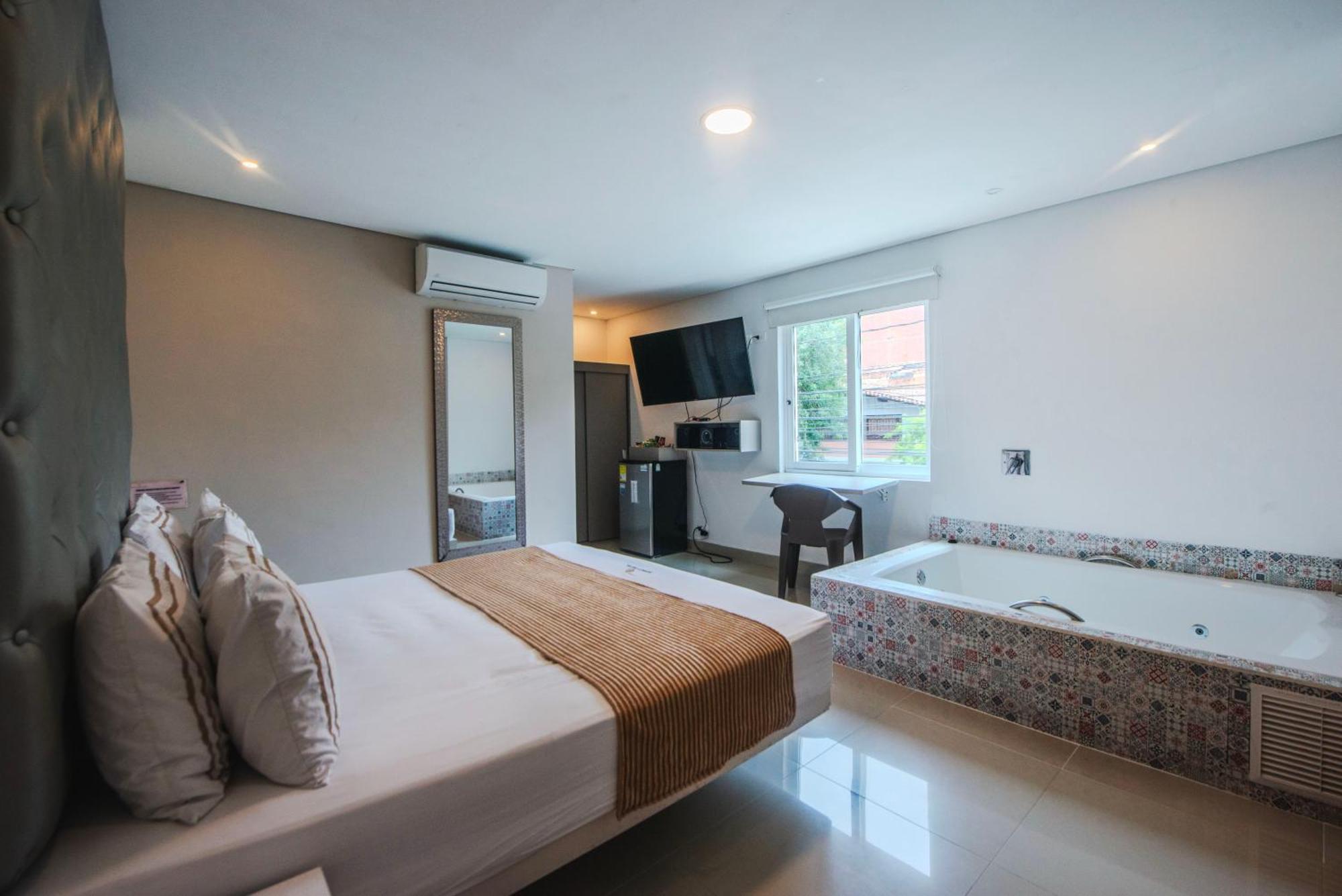 Infinity Hotel Medellín Eksteriør billede
